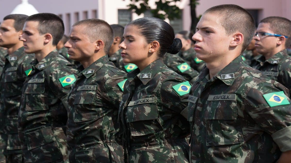 Mitos e Verdades Sobre a Carreira Militar Feminina no Brasil - inspiração 1