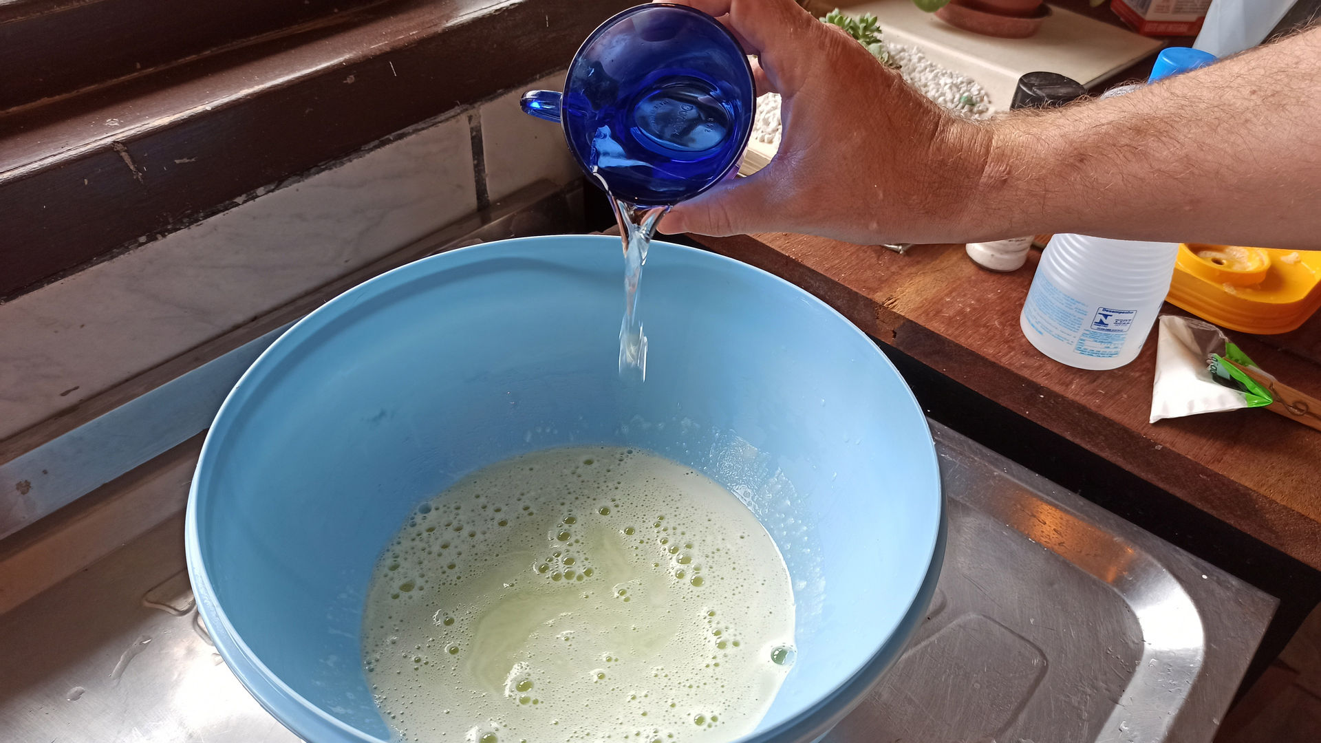 Armazenamento Inteligente: Conservando Seu Desengordurante Fresco - inspiração 2