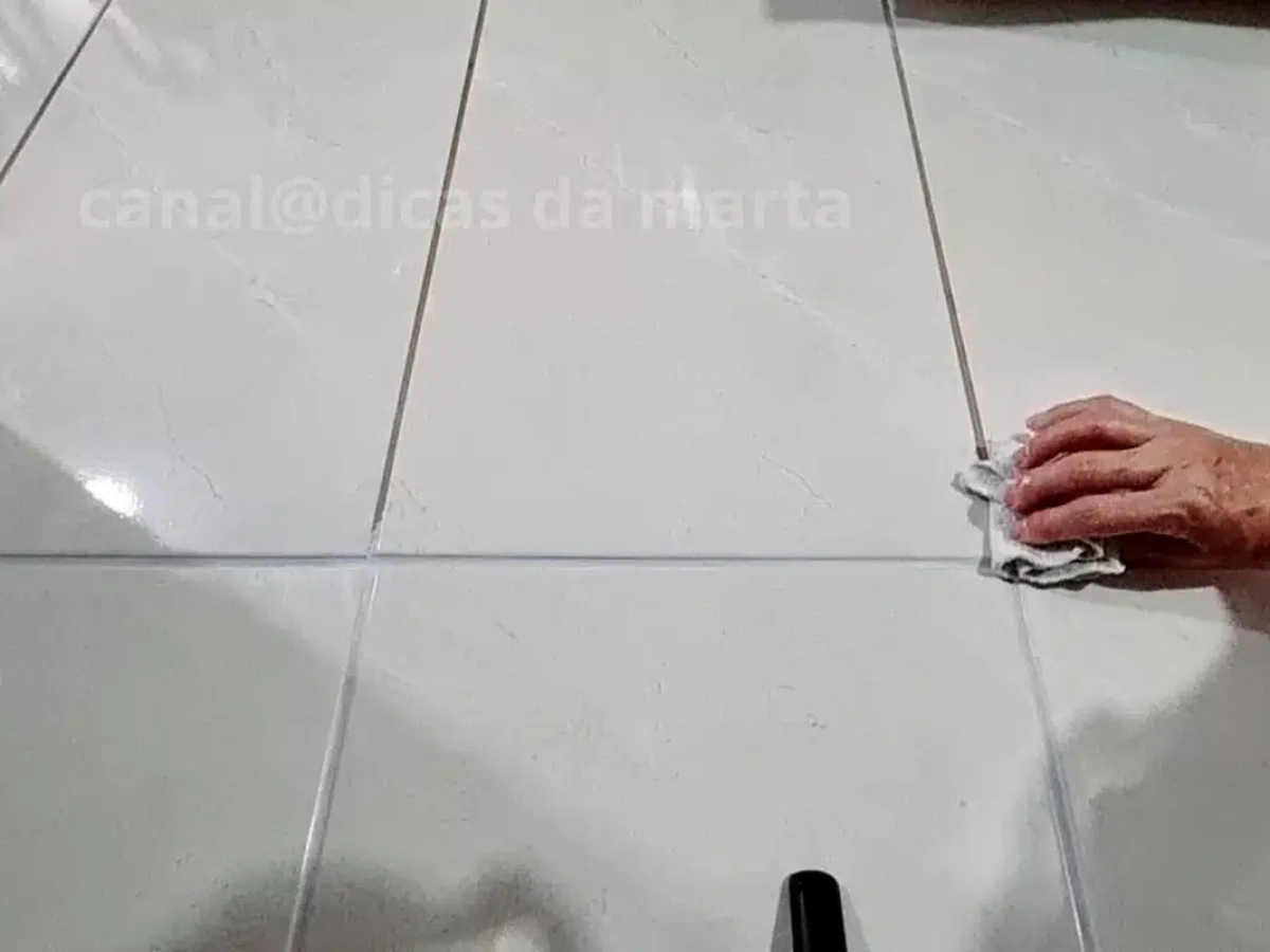 Água Sanitária: Use com Sabedoria para um Branco Radiante - inspiração 2