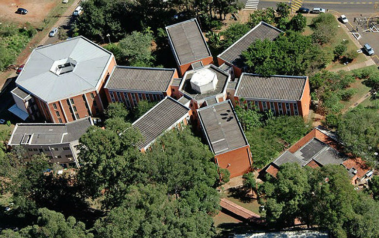 Análise da Variação da Nota de Corte do Curso 51 nos Últimos Anos - inspiração 2