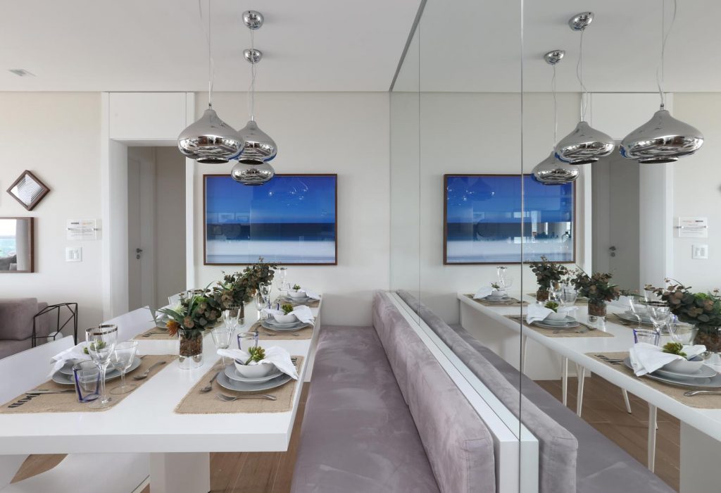 Espelhos Decorativos com Formatos Inusitados - inspiração 1