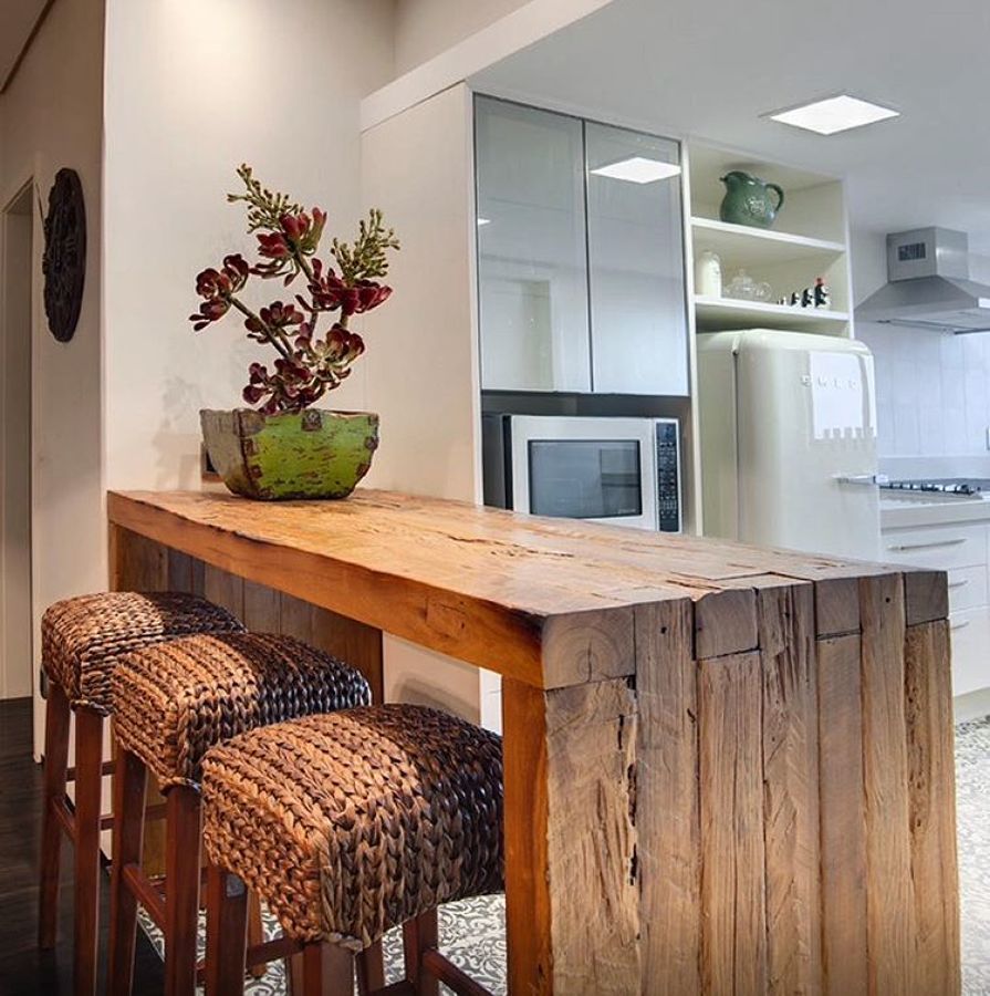 Cuidados essenciais para manter a beleza da sua bancada de madeira por anos - inspiração 2