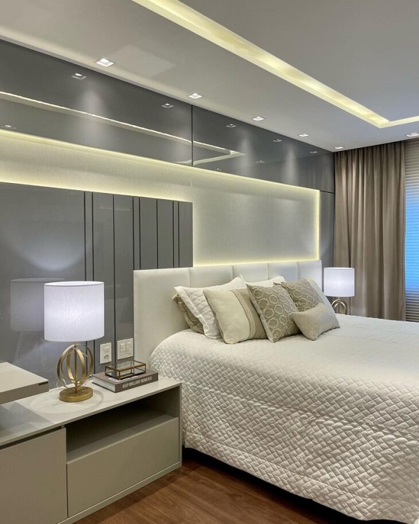 Espelhos Iluminados: Glamour e Funcionalidade Integrados - inspiração 2