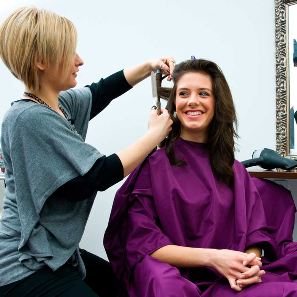 Acelerando sua Carreira em 2026: Por Que Escolher uma Escola de Cabeleireiro Agora?