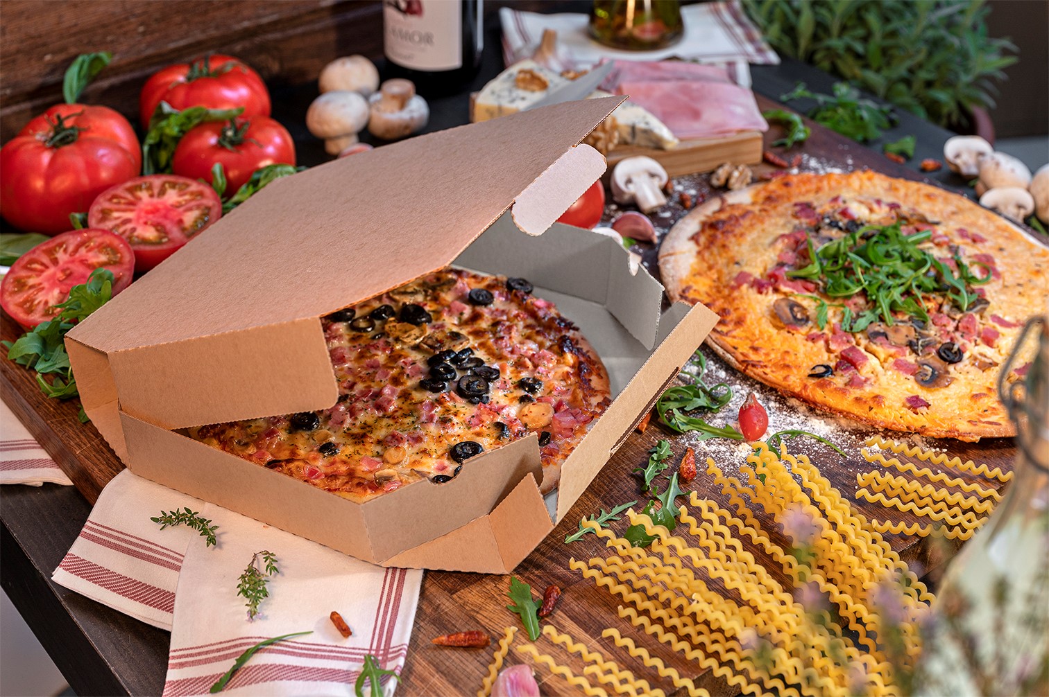 Como a caixa quadrada protege a pizza redonda - inspiração 2