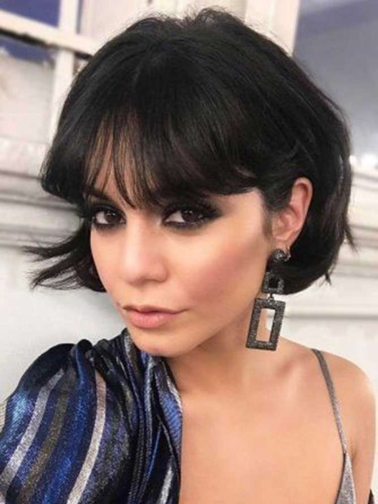 cabelo curto liso com franja ideias