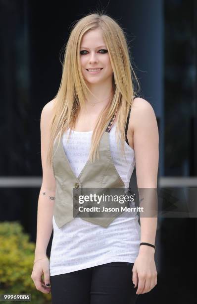 Além do Jeans: Outras Peças Icônicas da Linha Abbey Dawn para Colecionadores