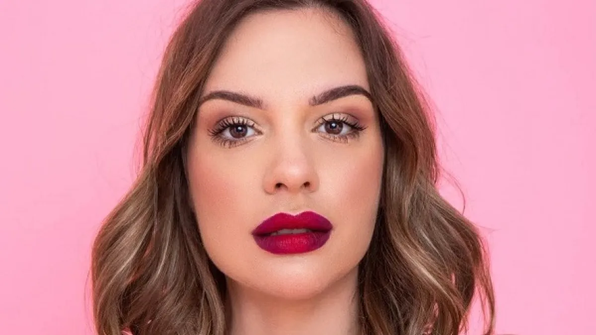 Batom rosado matte vs. cremoso: qual o melhor para você?