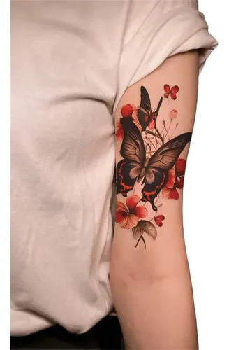 tatuagem borboleta feminina