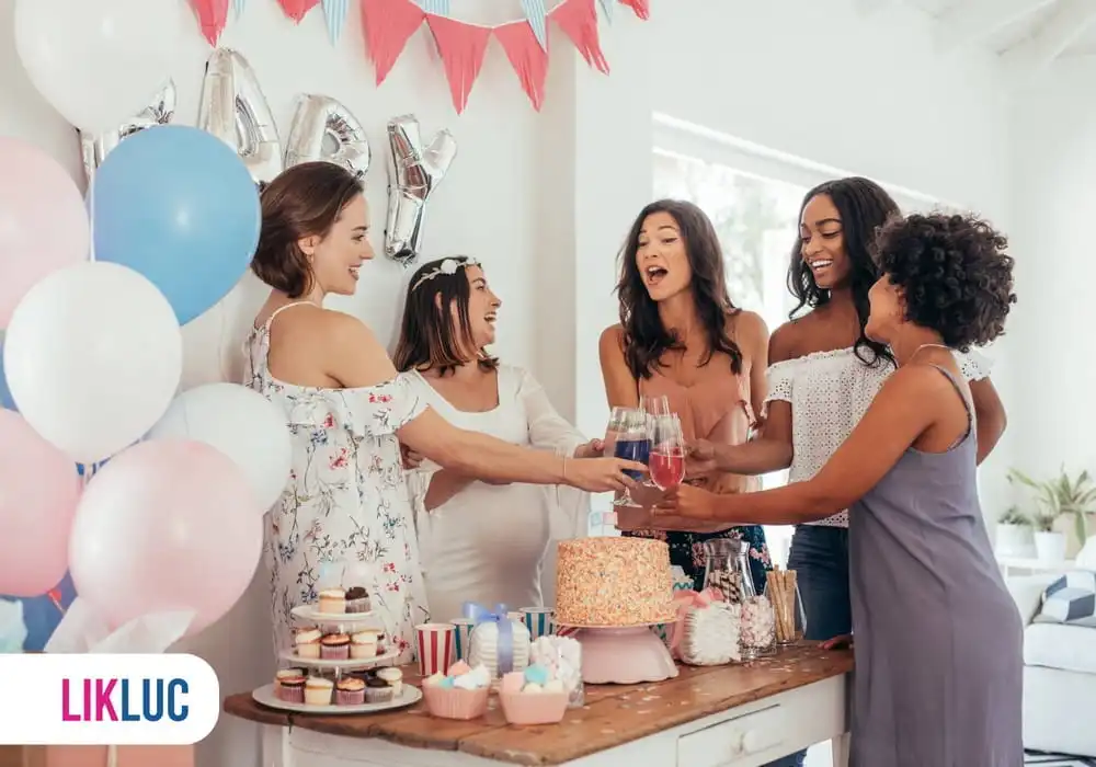 5 ideias de títulos:
1. Chá de Bebê Moderno: Brincadeiras que Engajam Todos os Convidados
2. Do Clássico ao Cômico: As Melhores Brincadeiras para o Seu Chá de Bebê
3. Quebrando o Gelo: Dinâmicas Divertidas para Chá de Bebê Misto
4. Quiz e Adivinhações: Jogos Criativos para o Chá de Bebê
5. Organizando um Chá de Bebê Inesquecível: Dicas de Brincadeiras e Lembrancinhas