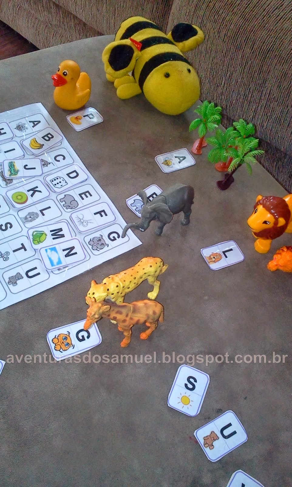 brinquedos para meninas letra b
