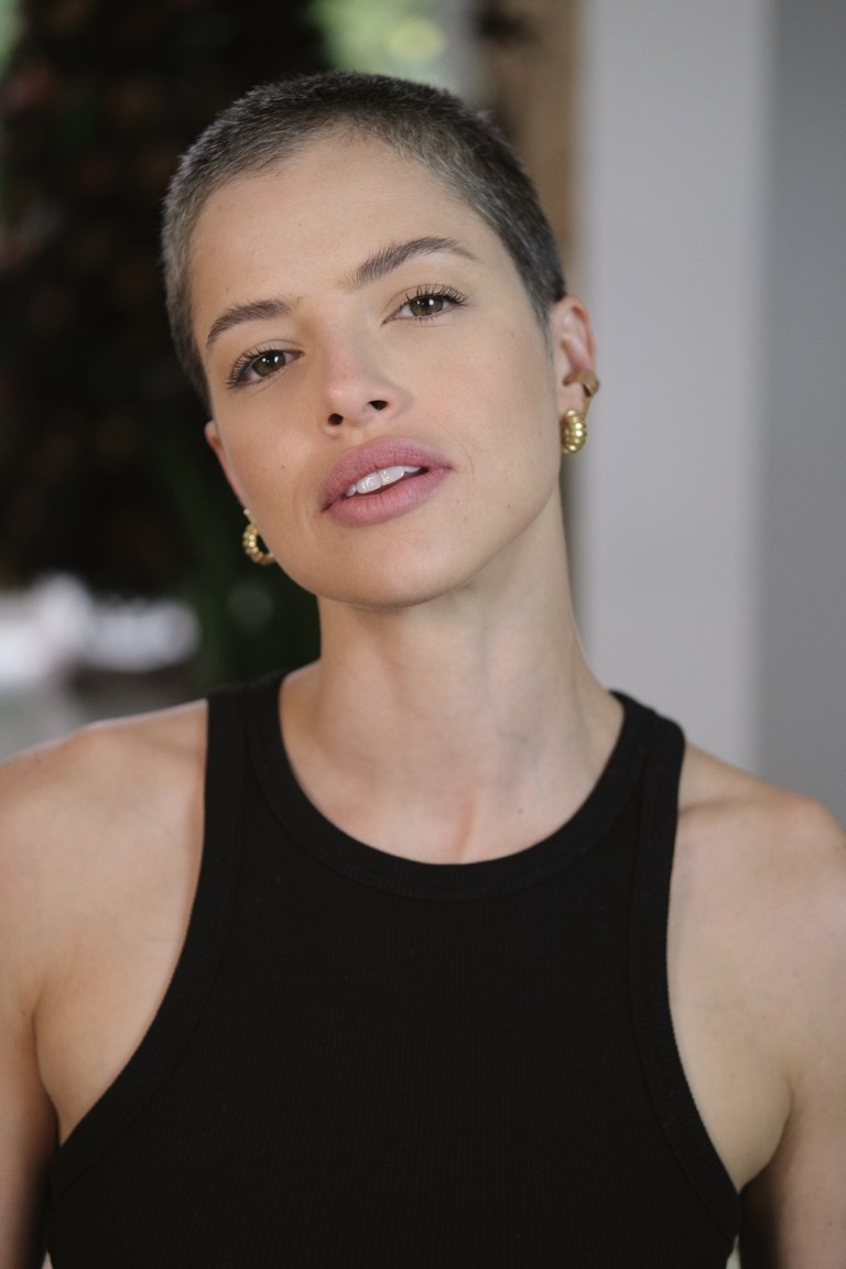 Agatha Moreira e a Tendência do Cabelo Curto: Inspirações para 2026
