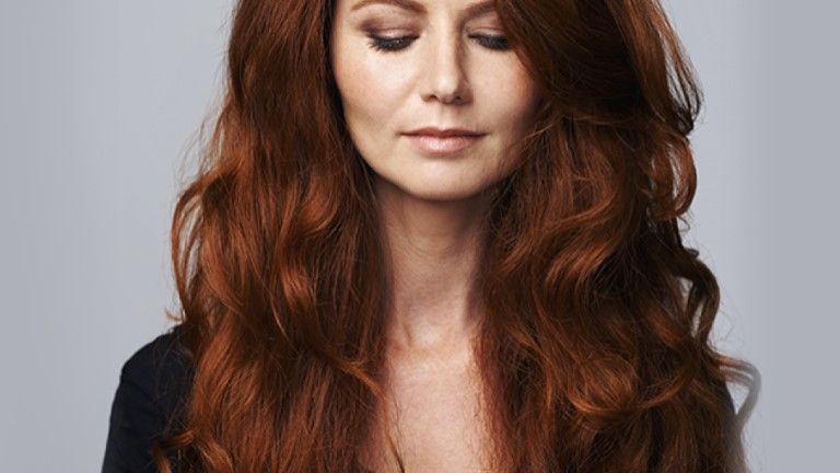 5 ideias de títulos:
1. Guia Completo: Descubra o Tom de Cabelo Castanho Ideal para Você
2. Cabelo Castanho Iluminado: Tendências e Como Conseguir o Look Perfeito
3. Manutenção do Cabelo Castanho: Dicas Essenciais para uma Cor Duradoura
4. De Castanho Claro a Escuro: Explorando a Diversidade de Tons
5. Cabelo Castanho e Pele: Como Escolher a Nuance que Mais Valoriza Seu Rosto