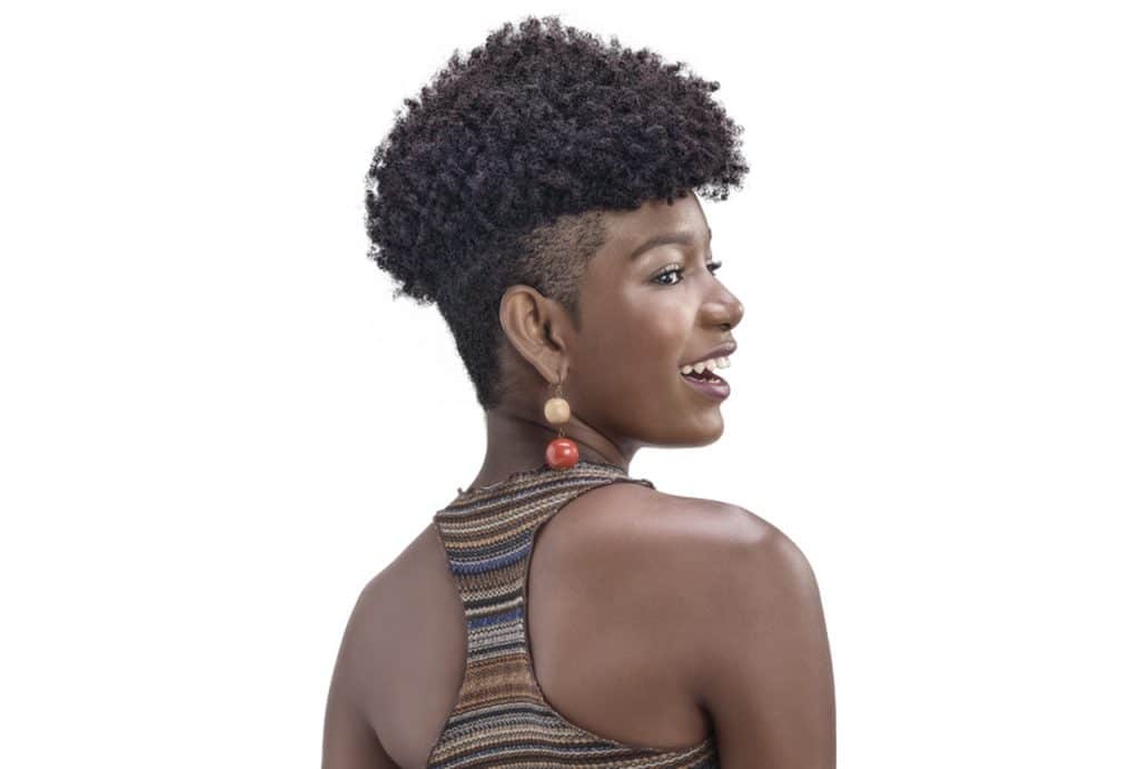 corte cacheado prático