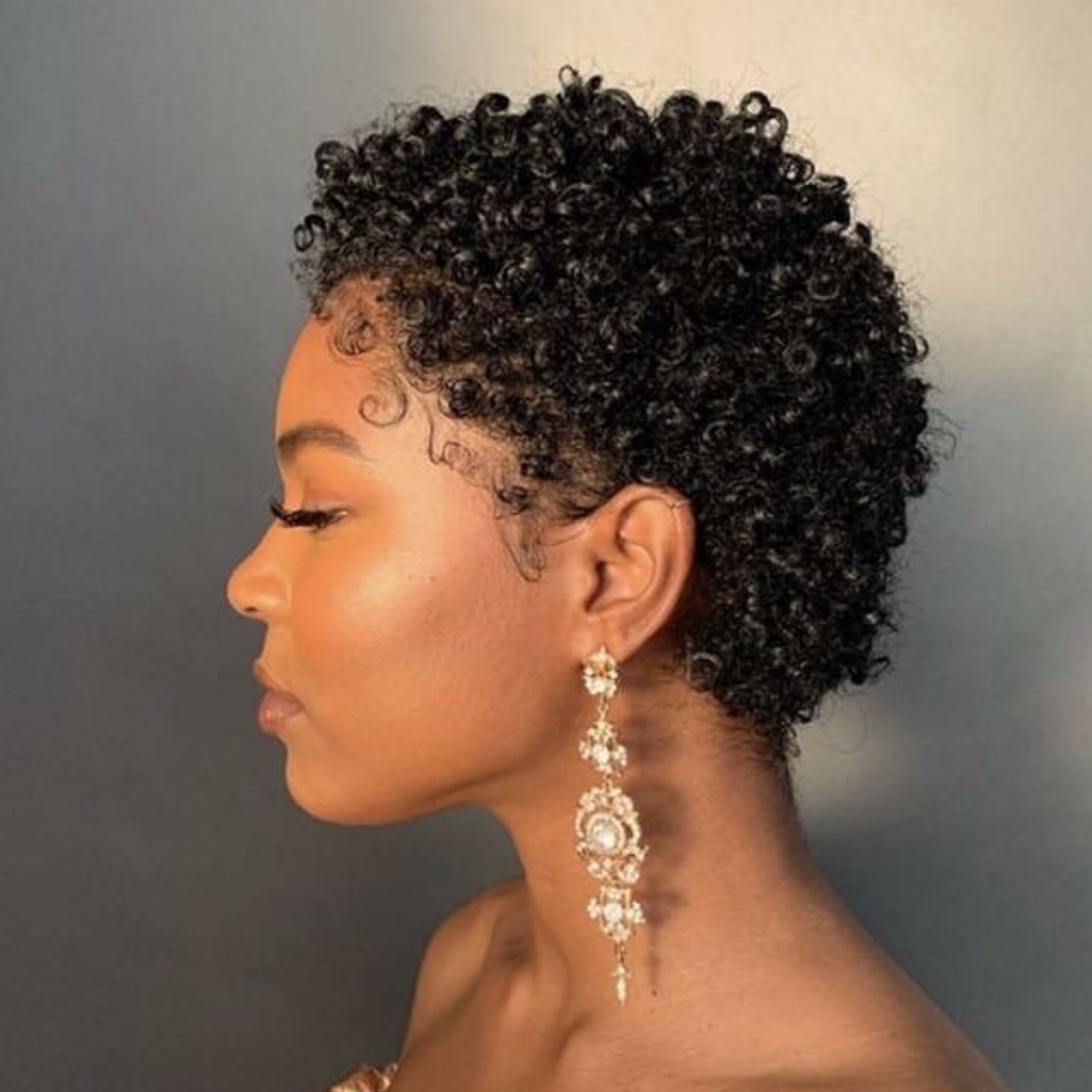 Manutenção do Corte Curto Crespo: Dicas para o Dia a Dia