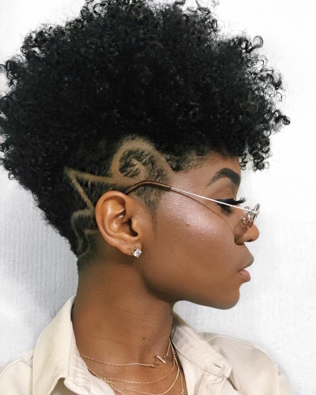 Inspirações de Cortes Pixie e Tapered para Cabelos Crespos