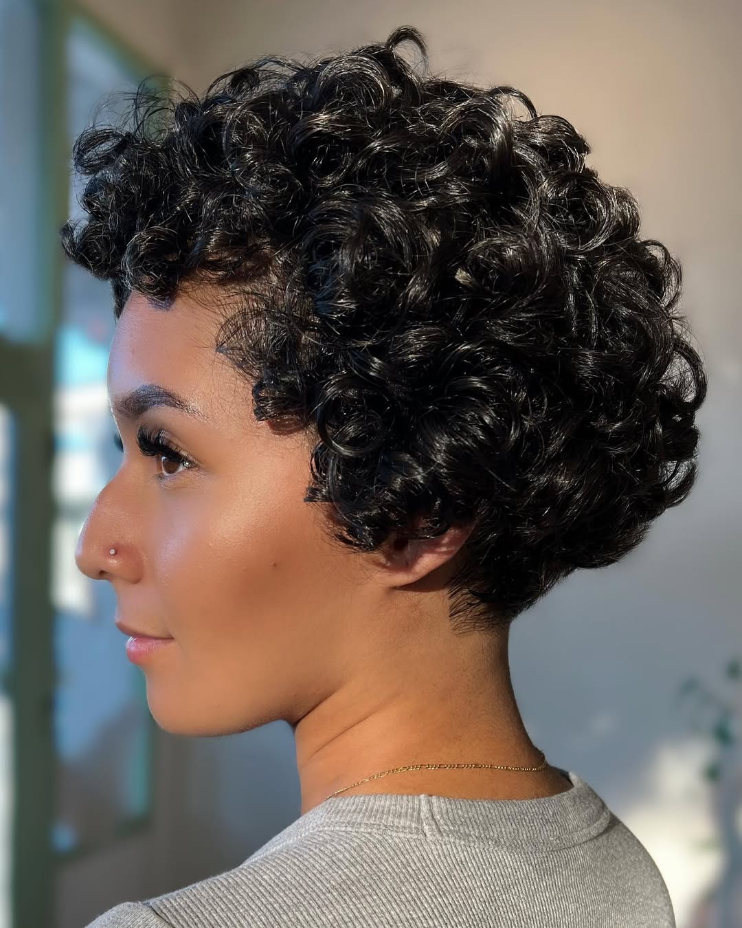 Finalização Perfeita: Produtos e Técnicas para Cabelos Crespos Curtos