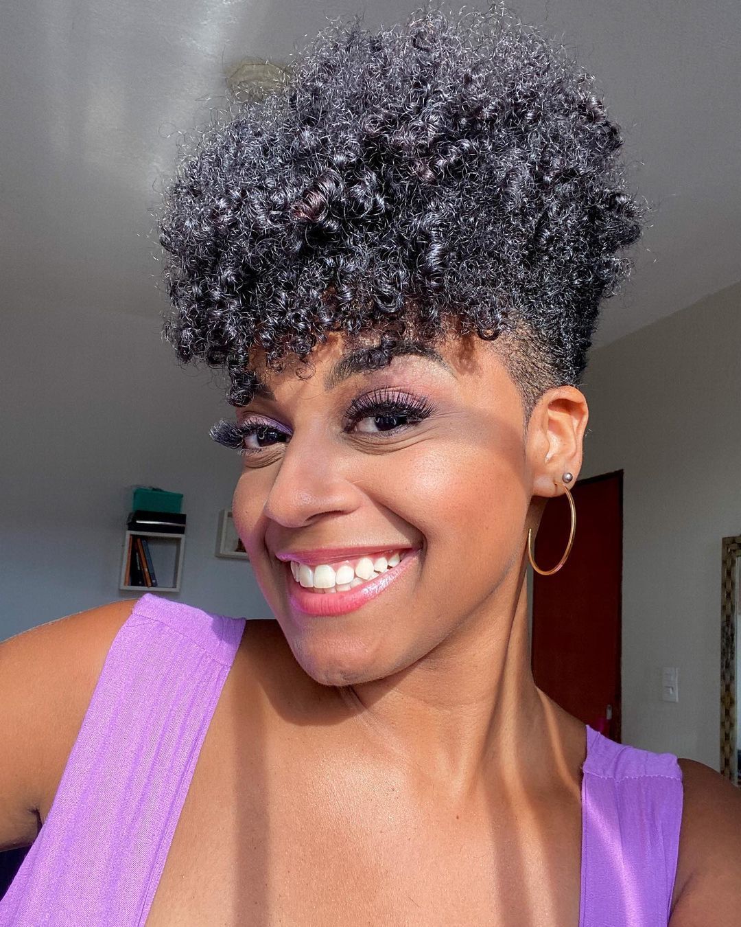 Guia Completo: Como Escolher o Corte Curto Crespo Ideal para Seu Rosto