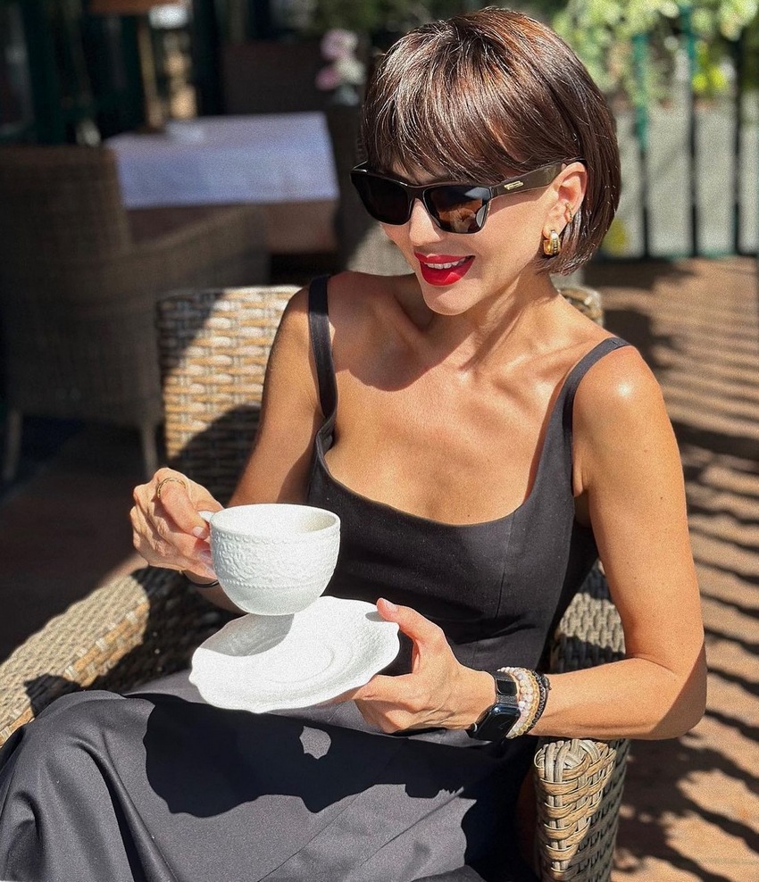 cabelo curto liso com franja vs cabelo curto repicado com franja