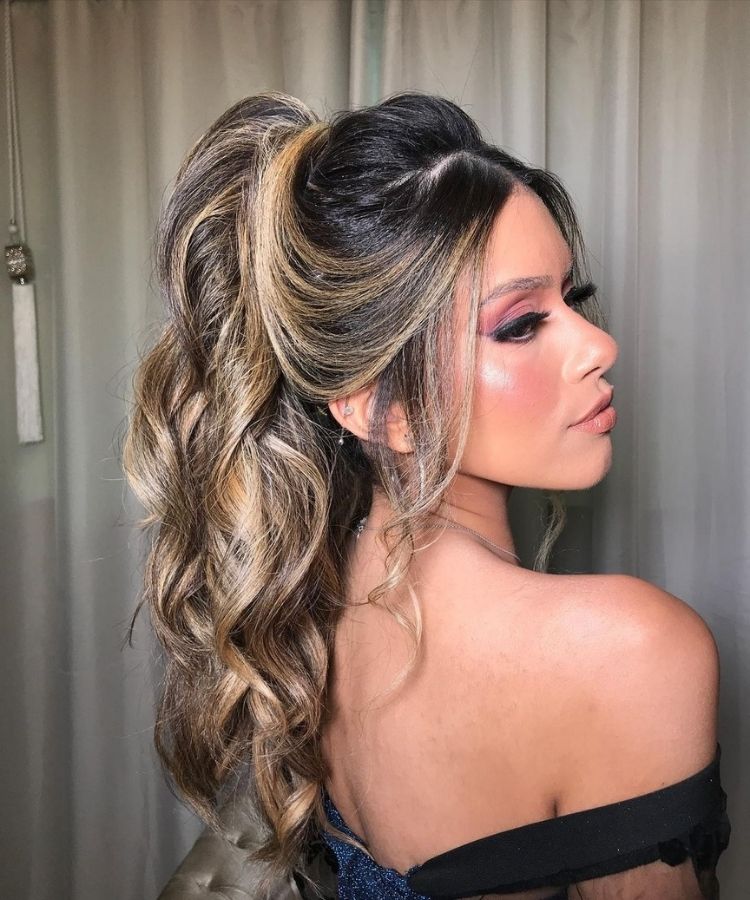 penteados formatura cabelo crespo