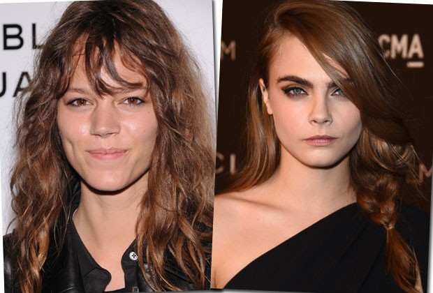 5 Títulos para Posts Satélites:
1. Cortes de Cabelo Longo que Dominaram 2015: Inspire-se!
2. O Coque Masculino: A Tendência Surpreendente de 2015
3. Cabelos das Famosas em 2015: O Que Elas Usavam?
4. Camadas e Textura: Os Segredos dos Cabelos Longos de 2015
5. De 