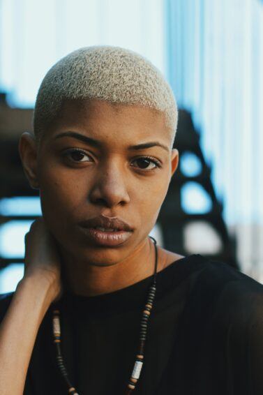 erros comuns ao raspar o cabelo em casa