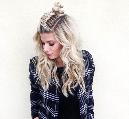 Dicas de Finalização para Penteados com Tranças: Textura, Volume e Fixação