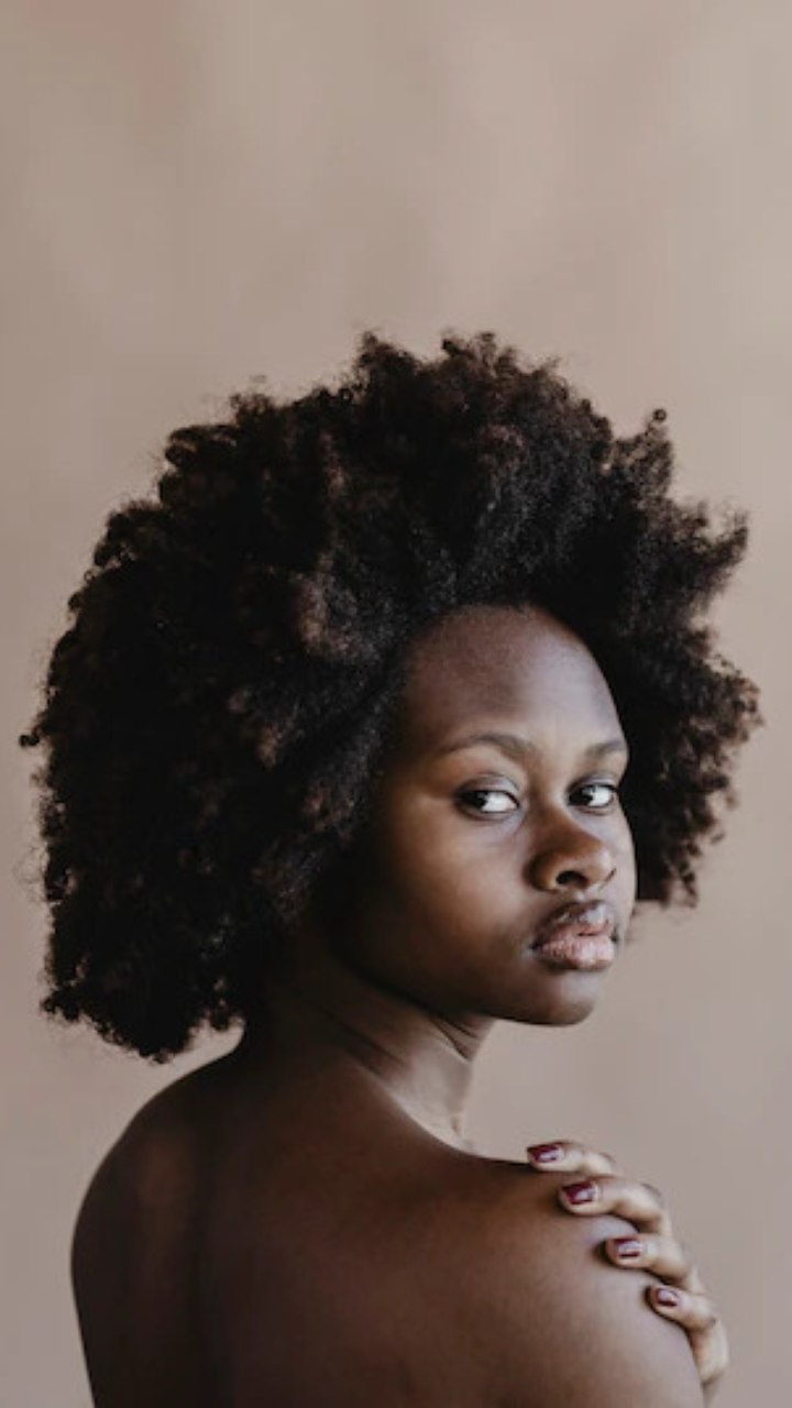 Guia Completo: Como Cuidar do Cabelo Crespo Tipo 4A, 4B e 4C