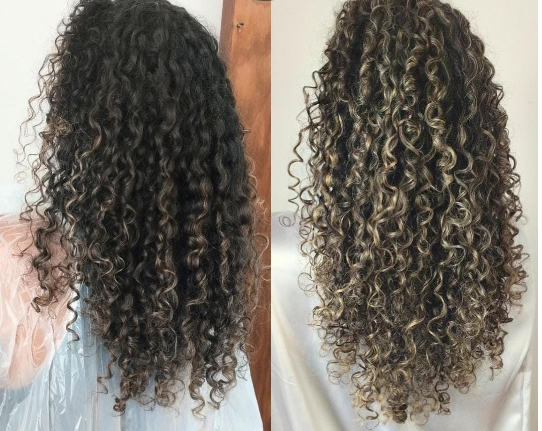 morena iluminada cabelo cacheado