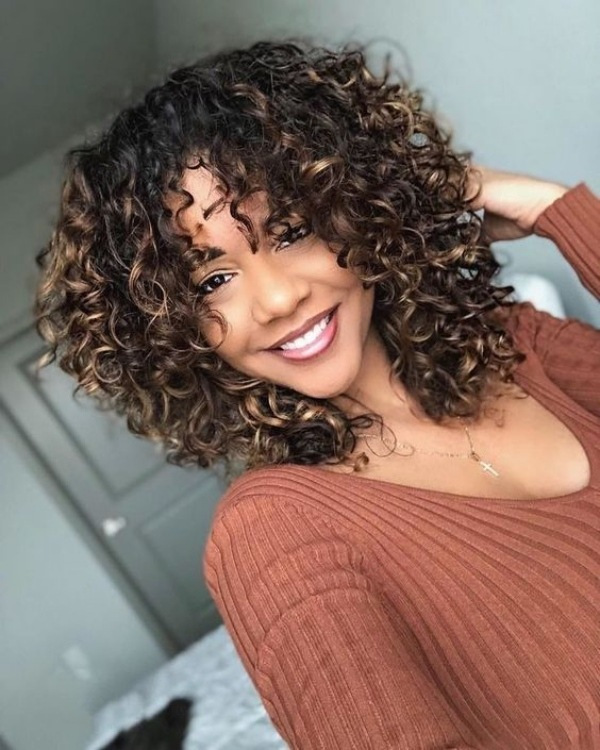 cortes que rejuvenescem cabelo médio