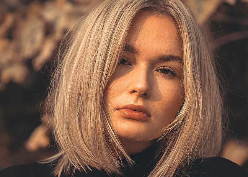 5 Ideias de Cortes de Cabelo na Altura dos Ombros para Renovar o Visual
Como Estilizar o Cabelo na Altura dos Ombros para Diferentes Ocasiões
Os Benefícios Surpreendentes do Corte de Cabelo na Altura dos Ombros
Guia Completo: Cortes Repicados e em Camadas para Cabelos Médios
Tendências de Cores para Cabelos na Altura dos Ombros em [Ano Atual]