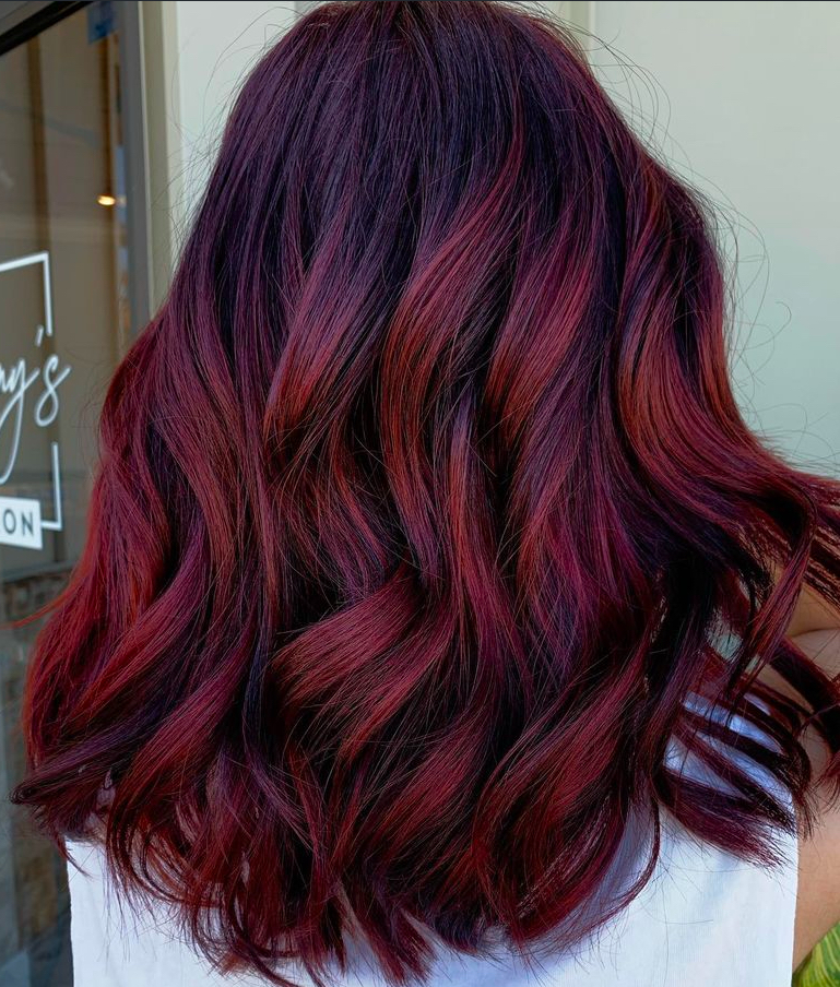 Cabelo Vermelho Vinho