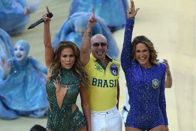 A carreira atual de Claudia Leitte