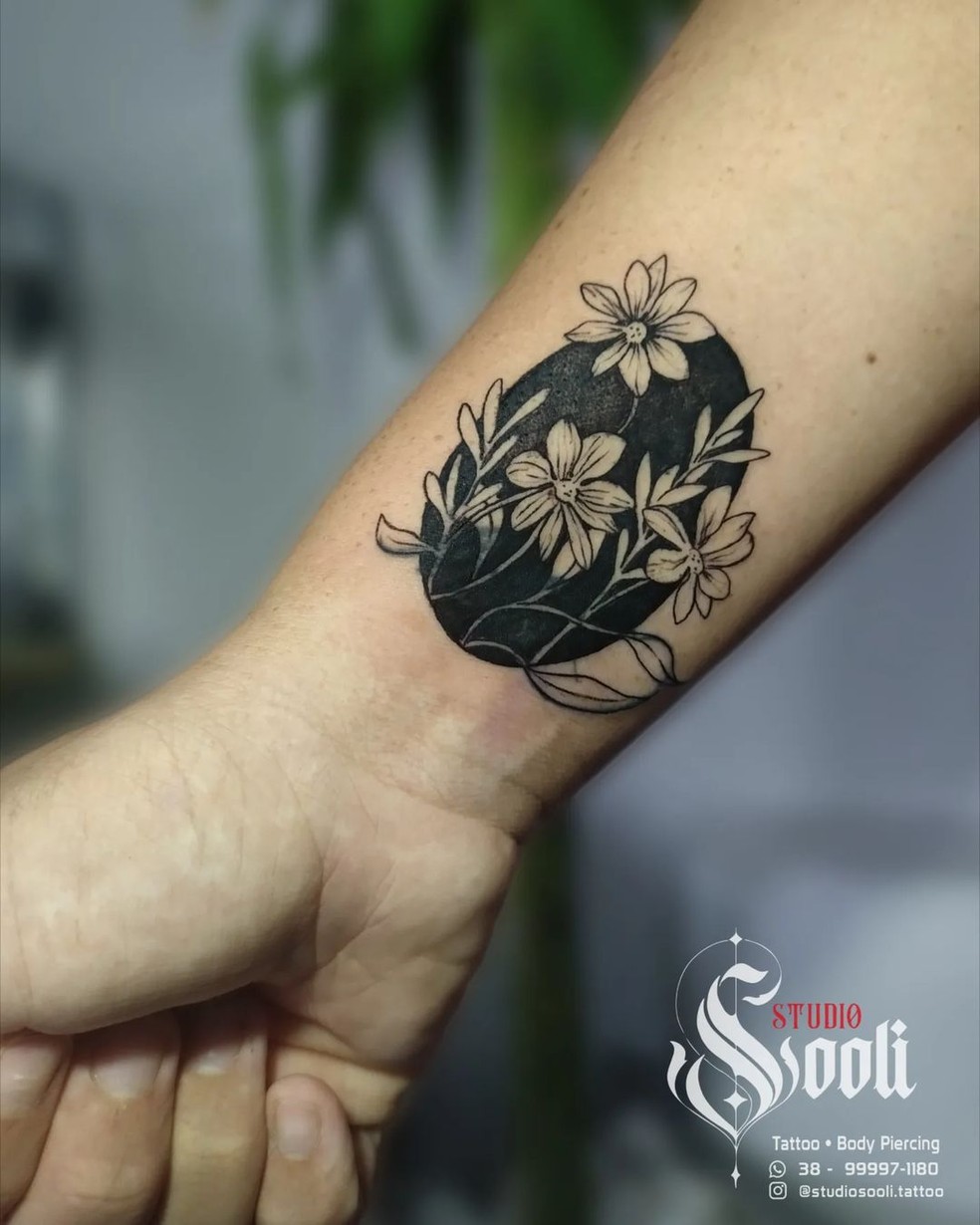 cobrir tatuagem no pulso feminina