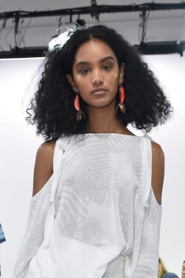 como evitar o efeito pirâmide no corte degrade cacheado