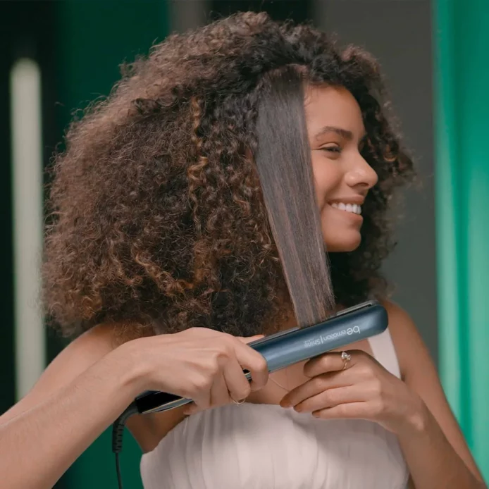 Mitos e Verdades sobre Alisar Cabelo Cacheado