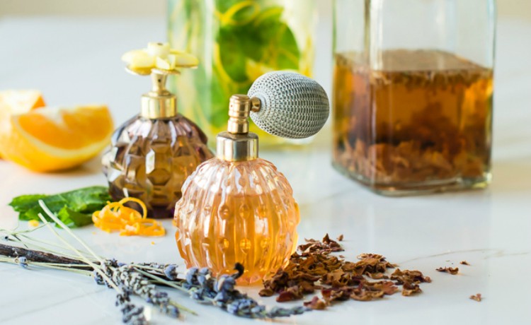 como fazer perfume artesanal