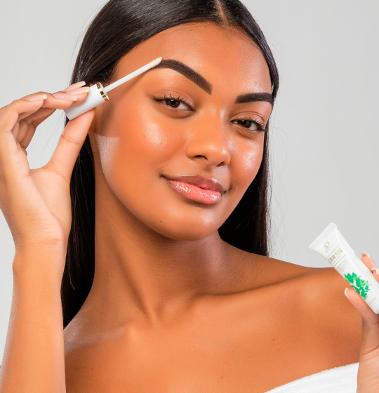 5 ideias de títulos:
1. Guia Completo: Como Fazer Sobrancelha de Henna em Casa
2. Henna para Sobrancelhas: Passo a Passo Detalhado para um Resultado Profissional
3. Dicas Essenciais para uma Aplicação de Henna Perfeita e Duradoura
4. Erros Comuns ao Usar Henna nas Sobrancelhas e Como Evitá-los
5. Sobrancelha de Henna: Tudo o que Você Precisa Saber Antes de Começar