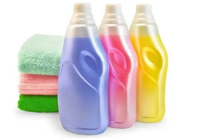 amaciante caseiro que deixa a roupa mais macia e perfumada