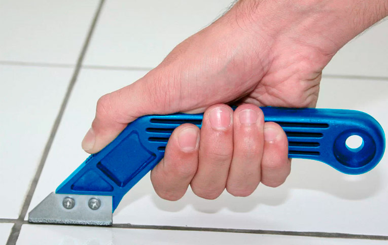 água oxigenada para limpar rejunte