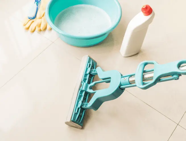 como limpar rejunte encardido caseiro