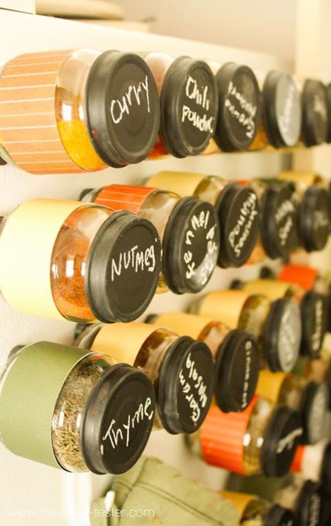 DIY spice rack magnetic jars tutorial