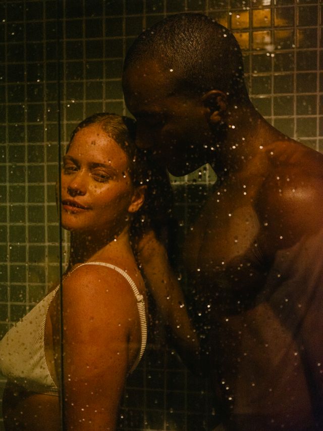 Brinquedos sexuais: como escolher e usar em casal