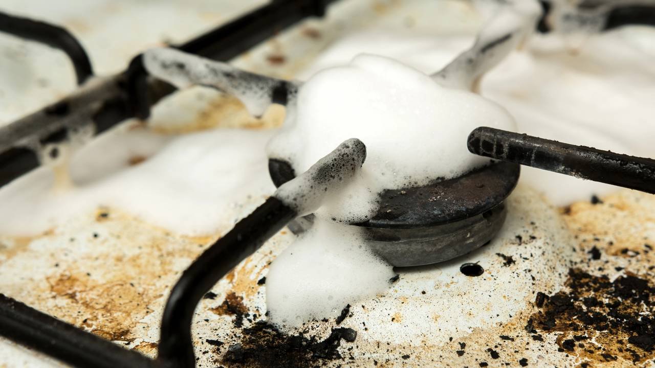 limpeza profunda de bocas de fogão com vinagre de álcool