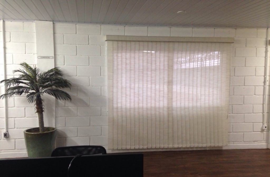 melhor forma de limpar persianas de PVC sem tirar do trilho