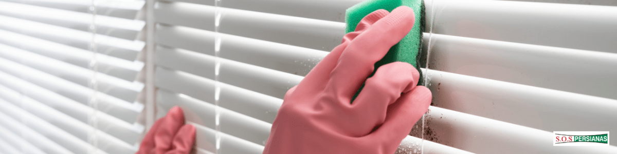 como limpar persiana vertical