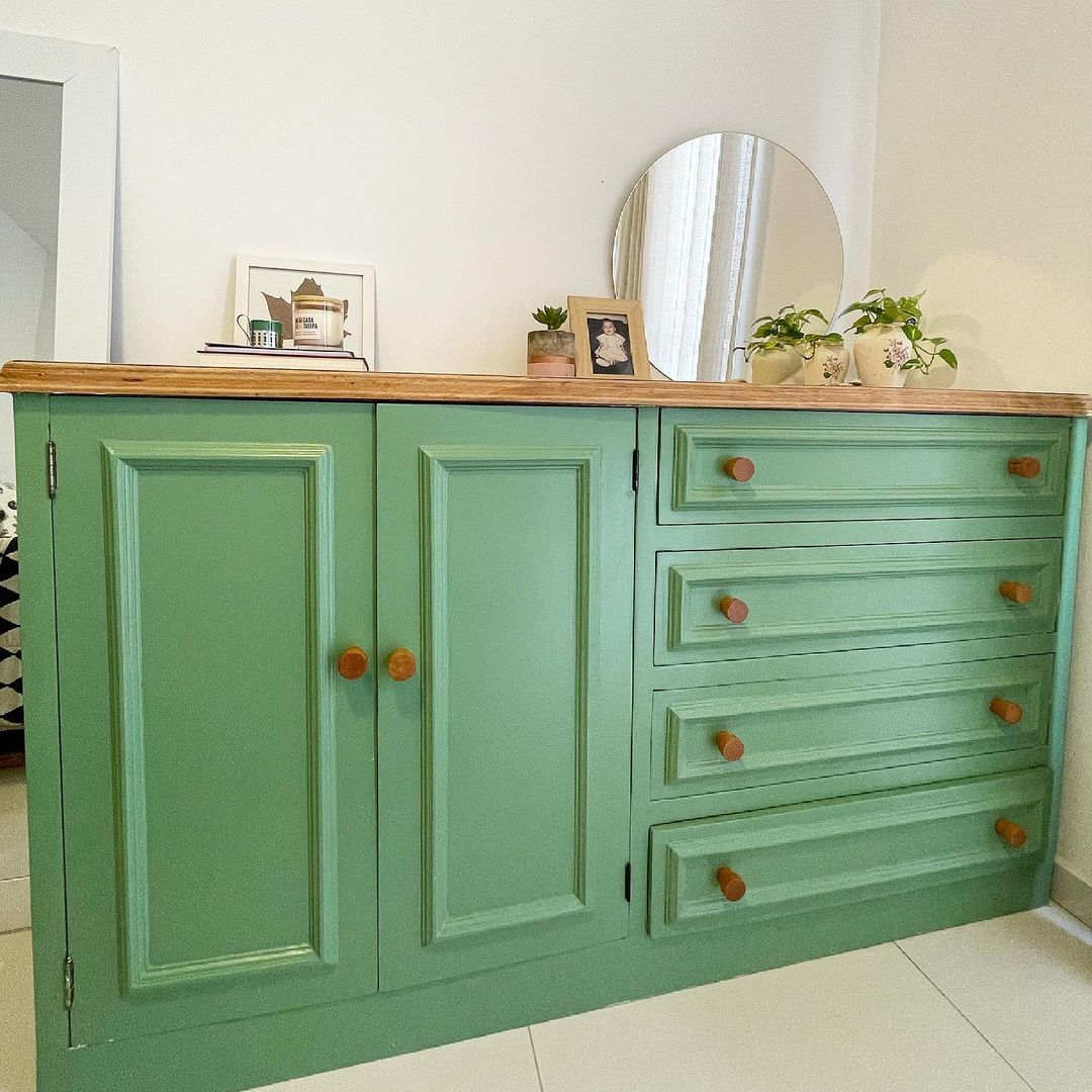 como renovar móveis de madeira antigos passo a passo