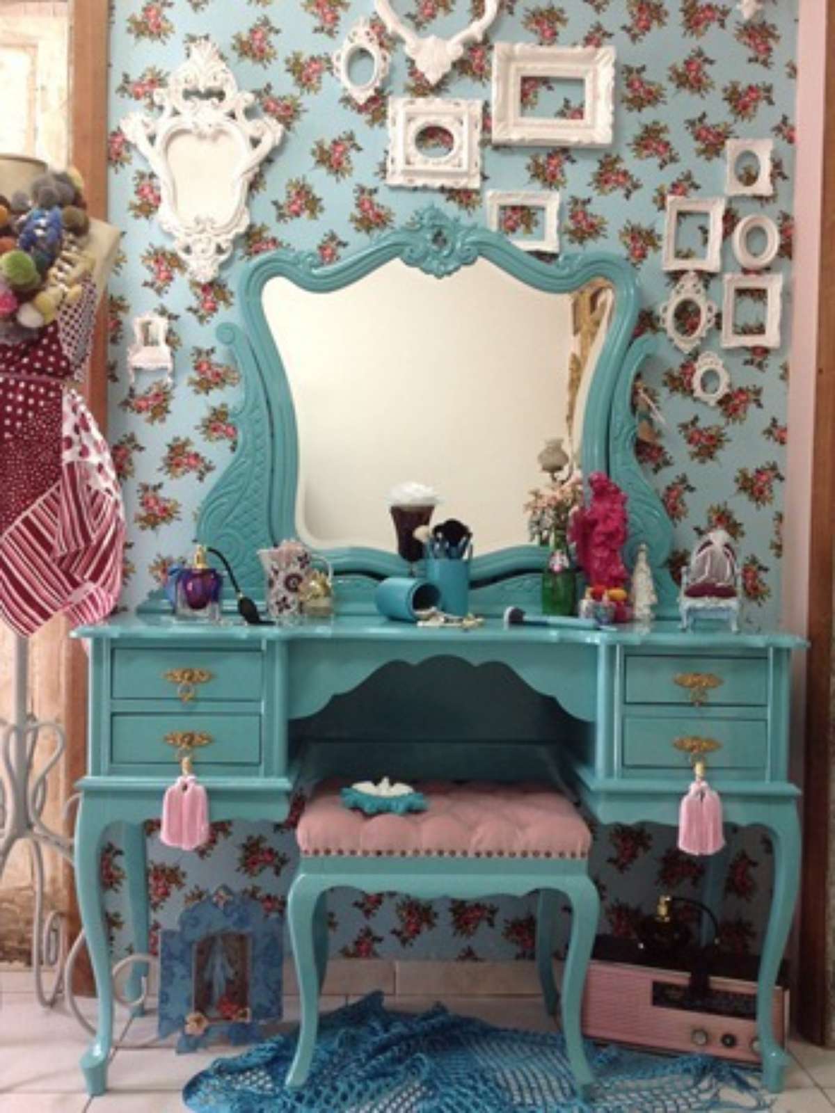 como renovar móveis antigos de madeira