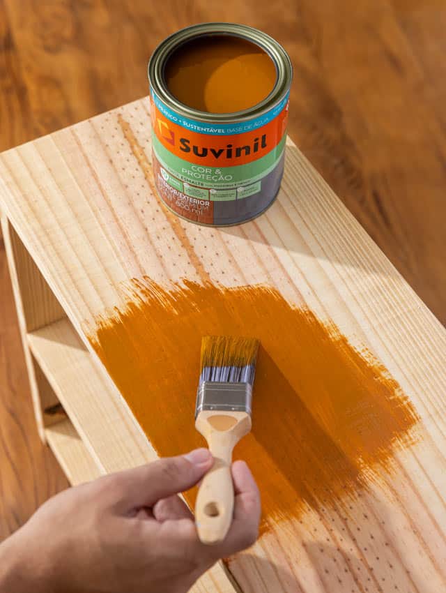 restaurar móveis de madeira com verniz