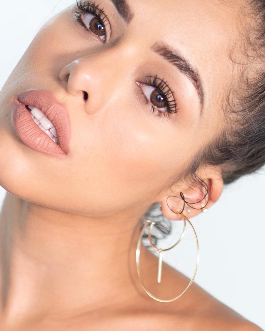 Como Montar um Kit de Iluminação Barato para Fotos de Maquiagem com Celular